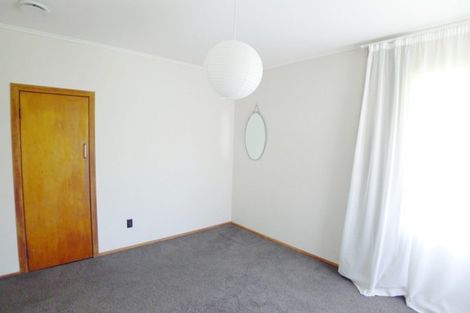 Photo of property in 42 Kervil Avenue, Te Atatu Peninsula, Auckland, 0610