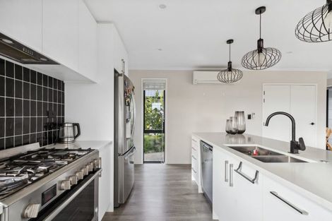 Photo of property in 1 Ruru Street, Cambridge, 3434