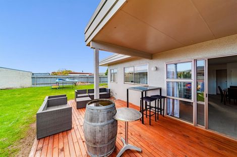 Photo of property in 33 Fife Crescent, Tamatea, Napier, 4112