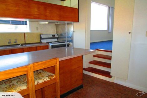 Photo of property in 16 Toru Street, Lyall Bay, Wellington, 6022