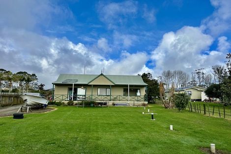 Photo of property in 9 Ahipara Road, Ahipara, Kaitaia, 0481