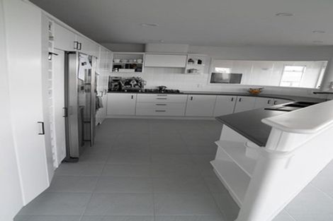 Photo of property in 1/2 Ocean View Road, Milford, Auckland, 0620