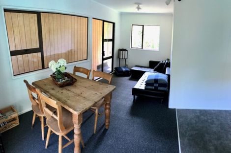 Photo of property in 91 Glenesk Road, Piha, New Lynn, 0772