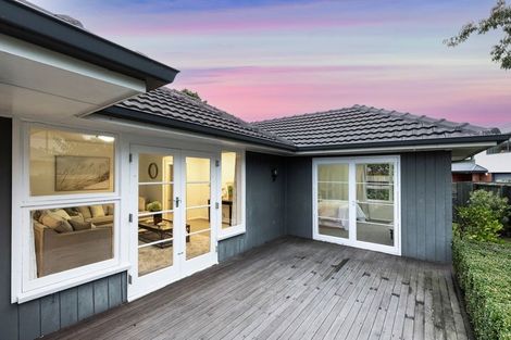 Photo of property in 11 Colina Street, Avonhead, Christchurch, 8042