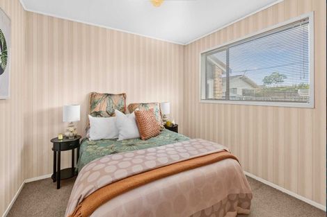 Photo of property in 2/41 Riverside Road, Orewa, 0931