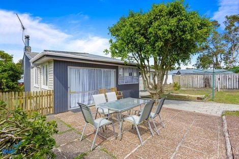 Photo of property in 9 Rerewai Place, Kelston, Auckland, 0602