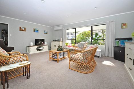 Photo of property in 2/37 Reeves Road, Pakuranga, Auckland, 2010