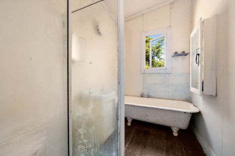 Photo of property in 27 Tongaporutu Road, Ohura, 3926