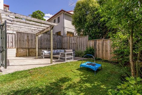 Photo of property in 5/42 Fields Parade, Oteha, Auckland, 0632