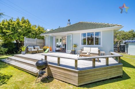 Photo of property in 72 Gordon Street, Avalon, Lower Hutt, 5011