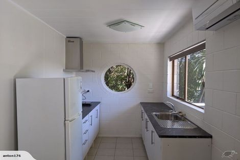 Photo of property in 53 Island Bay Road, Beach Haven, Auckland, 0626