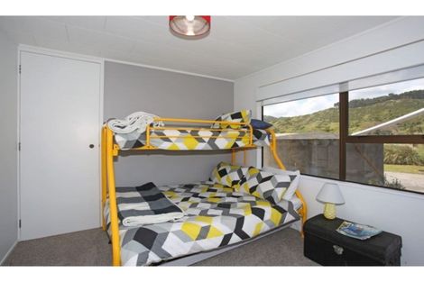 Photo of property in 22 Cordyline Road, Port Waikato, Tuakau, 2695