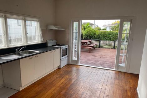 Photo of property in 18 Jasper Avenue, Mount Roskill, Auckland, 1041