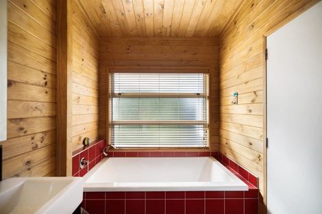 Photo of property in 56 Charles Court, Lake Hawea, Wanaka, 9382