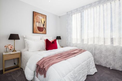 Photo of property in 10 Ihakara Arthur Lane, Aotea, Porirua, 5024