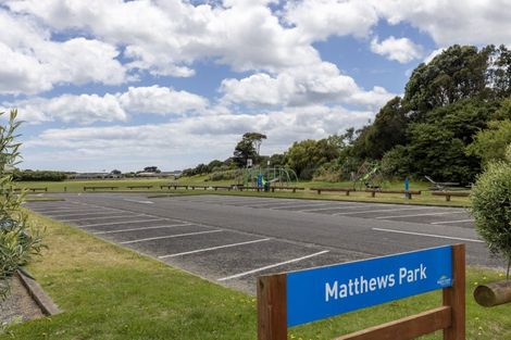 Photo of property in 20 Menin Road, Raumati South, Paraparaumu, 5032