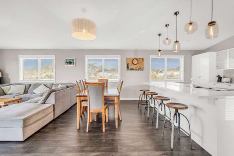 Photo of property in 18 Mariner Cove Road, Tinopai, Matakohe, 0593