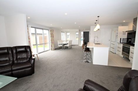 Photo of property in 6 Roblyn Place, Mosgiel, 9024