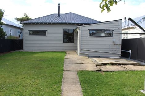 Photo of property in 8 Alma Street, Saint Kilda, Dunedin, 9012