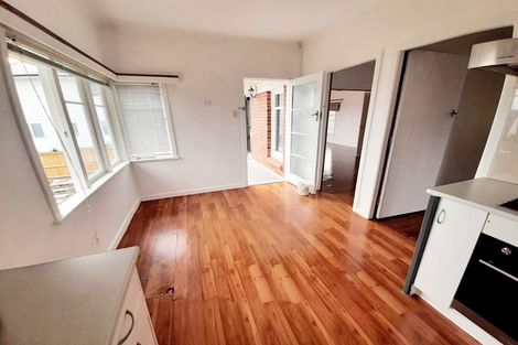 Photo of property in 27 Norman Road, Hauraki, Auckland, 0622