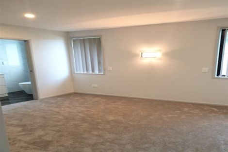 Photo of property in 3 Frederick Place, Whalers Gate, New Plymouth, 4310