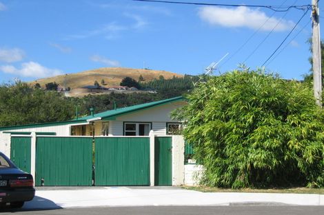 Photo of property in 15 Waimarama Grove, Birchville, Upper Hutt, 5018