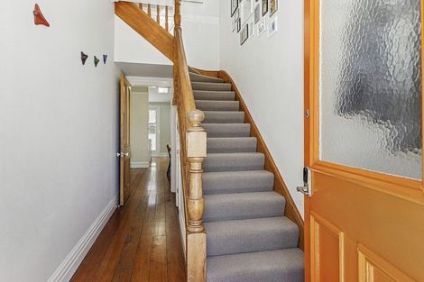 Photo of property in 8 Stanley Street, Berhampore, Wellington, 6023