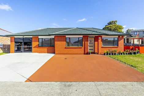 Photo of property in 84 Robert Skelton Place, Clendon Park, Auckland, 2103