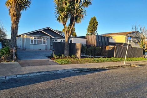 Photo of property in 11 Dallas Street, Riccarton, Christchurch, 8041