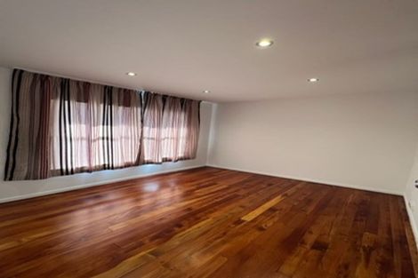 Photo of property in 2/180 Archers Road, Glenfield, Auckland, 0629