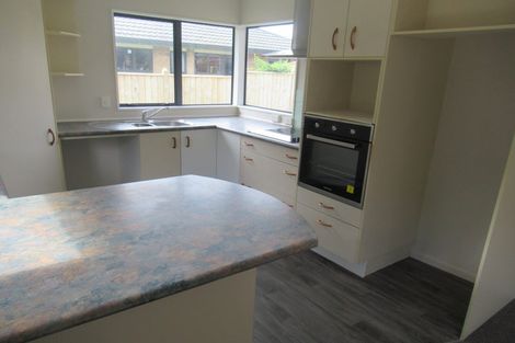 Photo of property in 41 Mary Huse Grove, Manor Park, Lower Hutt, 5019