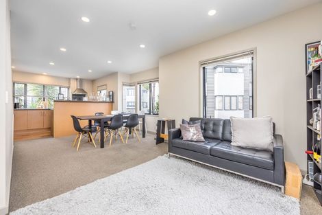 Photo of property in 1 Dovedale Place, Parnell, Auckland, 1010