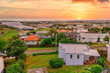 Photo of property in 3a Windsor Terrace, Durie Hill, Whanganui, 4500