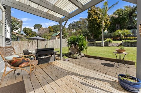 Photo of property in 22 Glenpark Avenue, Frankleigh Park, New Plymouth, 4310
