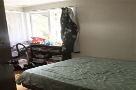 Photo of property in 35 Amberley Avenue, Te Atatu South, Auckland, 0610