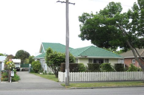 Photo of property in 54 Withells Road, Avonhead, Christchurch, 8042