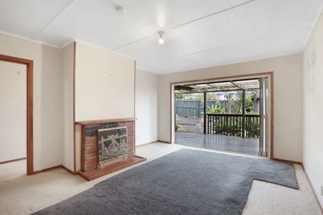 Photo of property in 53 Tiroroa Avenue, Te Atatu South, Auckland, 0610