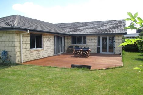 Photo of property in 13 Whistler Close, Rototuna North, Hamilton, 3210