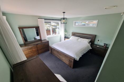 Photo of property in 21 Foster Street, Taita, Lower Hutt, 5011