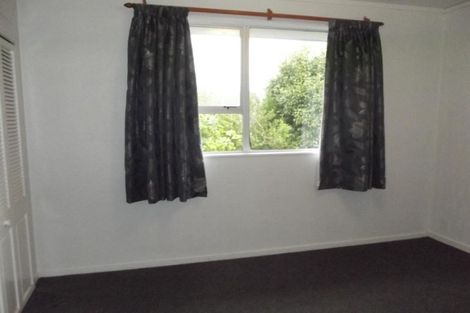 Photo of property in 58a Raroa Terrace, Tawa, Wellington, 5028