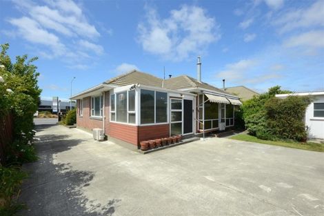 Photo of property in 22 Shands Road, Hornby, Christchurch, 8042