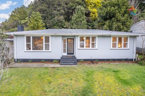 Photo of property in 41 Bird Grove, Stokes Valley, Lower Hutt, 5019