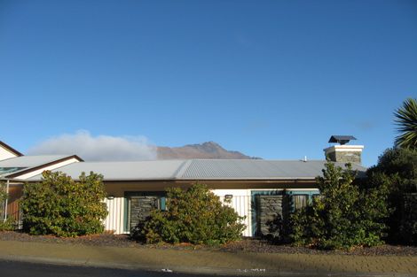 Photo of property in 38 Belfast Terrace, Queenstown, 9300