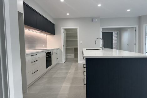 Photo of property in 5 Cassin Place, Taradale, Napier, 4112