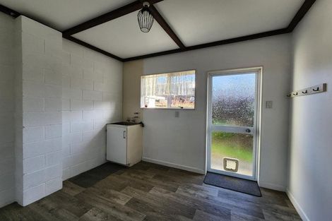 Photo of property in 2/72 Cumberland Street, Welbourn, New Plymouth, 4312