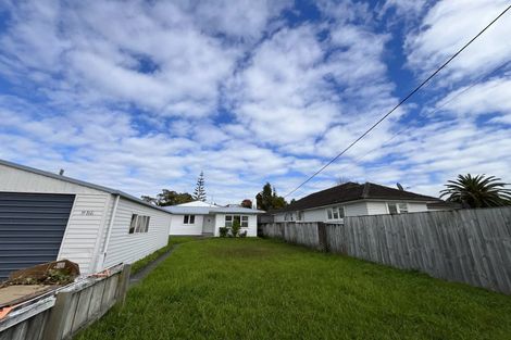 Photo of property in 111 Nile Road, Milford, Auckland, 0620