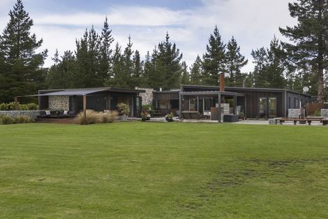 Photo of property in 137 Bannockburn Road, Cromwell, 9384