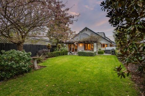 Photo of property in 95 Jeffreys Road, Strowan, Christchurch, 8052