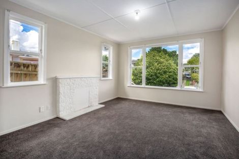 Photo of property in 23 Levant Street, Cannons Creek, Porirua, 5024