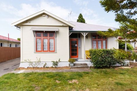 Photo of property in 32 Colombo Street, Hokowhitu, Palmerston North, 4410
